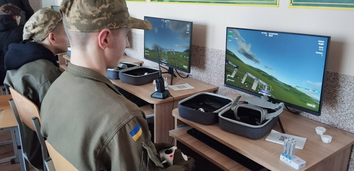 Понад 40 ветеранів війни залучені до викладання предмета «Захист України» на Прикарпатті