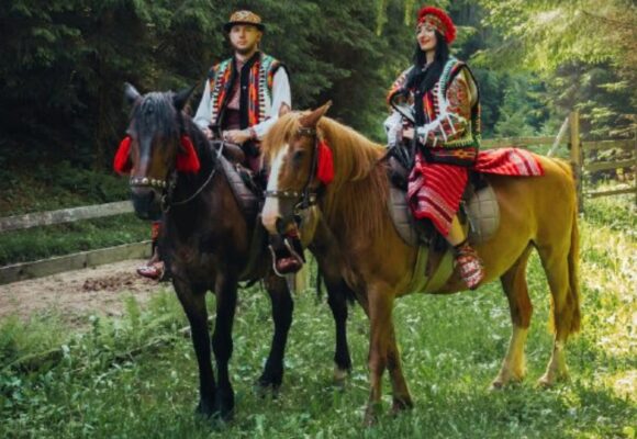 Завтра у Ворохті відкриють першу кінну станцію