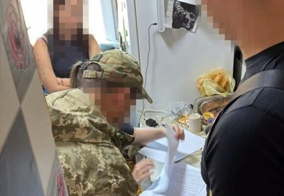 Для багатьох у ТЦК сьогодні справді настав «чистий четвер»