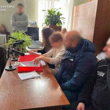 Вимагав хабарі для себе та підбурював давати іншим: на Прикарпатті судитимуть голову міської ради за корупцію Вимагав хабарі для себе та підбурював давати іншим: на Прикарпатті судитимуть голову міської ради за корупцію