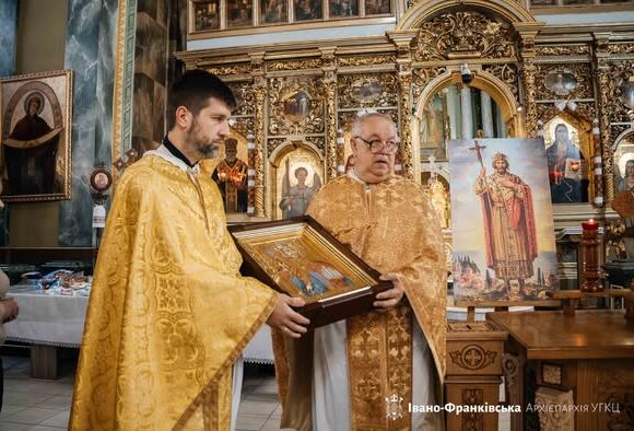 В Архікатедральному соборі виставили до почитання ікону з мощами св. Володимира Великого