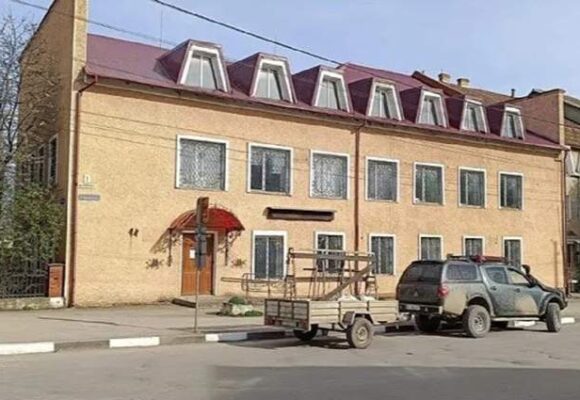 Частину будинку побуту в Тлумачі продали з аукціону за 17 млн грн