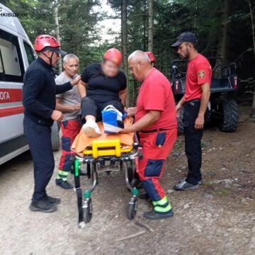 За добу гірські рятувальники тричі допомагали туристам у Карпатах