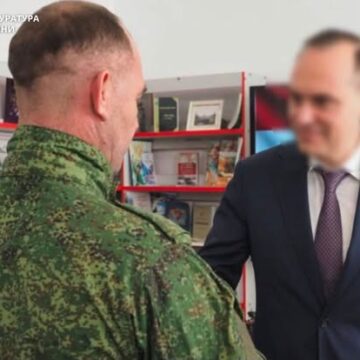 Сам фіксував свої злочини: на Прикарпатті прокурори повідомили про підозру голові однієї із республік рф