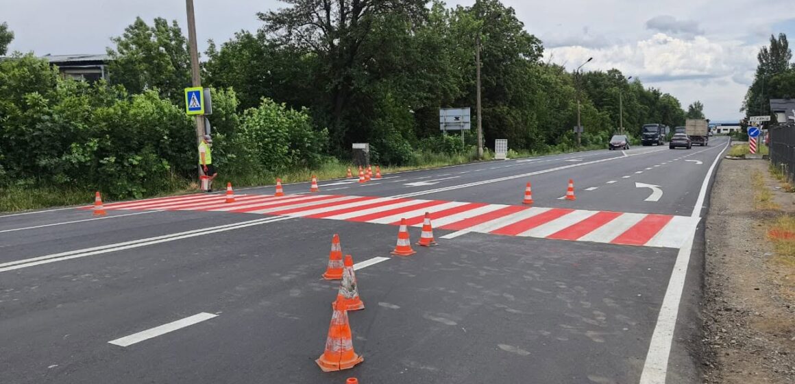 Доржні роботи на Прикарпатті тривають: де ремонтують сьогодні