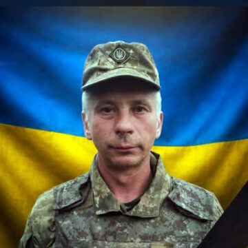 Сьогодні в Драгомирчани на щиті повертається воїн Андрій Соківка. Відомий розклад прощання