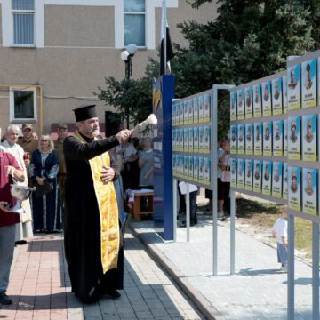У Тисмениці відкрили «Алею Віри та Надії» У Тисмениці відкрили «Алею Віри та Надії»