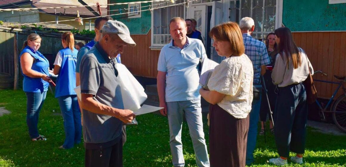 Команда Івано-Франківської ОВА спільно з партнерами працювала у громадах Прикарпаття, які постраждали внаслідок ранкового ворожого обстрілу