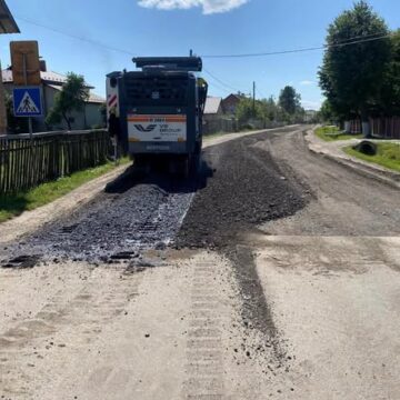У Загвізді та Підліссі розпочали ремонт дороги, через поганий стан якої мешканці виходили на протести У Загвізді та Підліссі розпочали ремонт дороги, через поганий стан якої мешканці виходили на протести