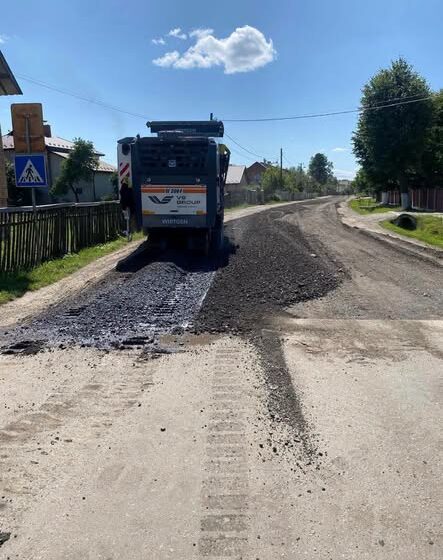 У Загвізді та Підліссі розпочали ремонт дороги, через поганий стан якої мешканці виходили на протести
