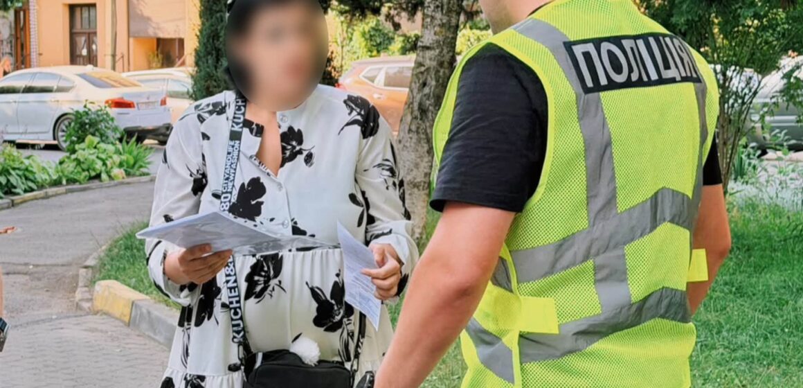 Поліцейські Прикарпаття затримали жінку, яка за 20 тисяч доларів продала новонародженого сина після виписки з пологового
