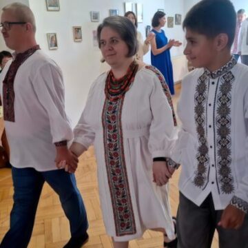 Вишиванки, казка й танець на кріслах колісних: в Івано-Франківську вдруге відбувся фестиваль інклюзивної творчості Вишиванки, казка й танець на кріслах колісних: в Івано-Франківську вдруге відбувся фестиваль інклюзивної творчості