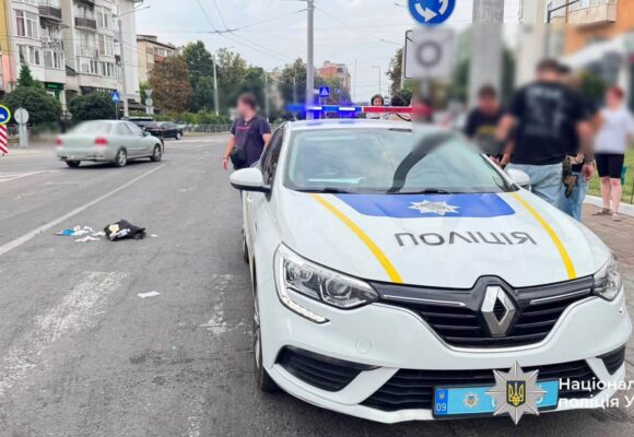 Збив жінку на пішохідному переході та втік: поліцейські Івано-Франківська розшукали і затримали мотоцикліста