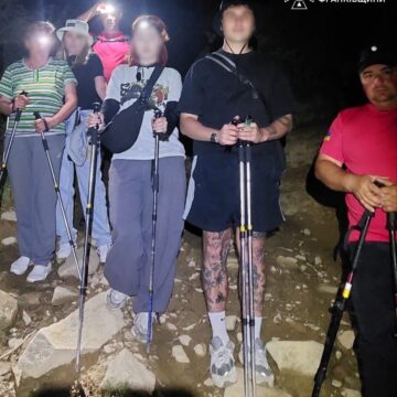 Відшукали п’ятьох туристів та допомогли жінці, якій стало зле – звітують рятувальники Прикарпаття Відшукали п’ятьох туристів та допомогли жінці, якій стало зле – звітують рятувальники Прикарпаття