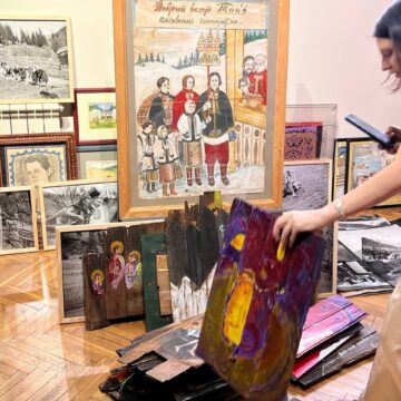 Виставка “Сакральне Сучасне. Карпати”: у Франківському краєзнавчому музеї покажуть ікону з “Тіней забутих предків”