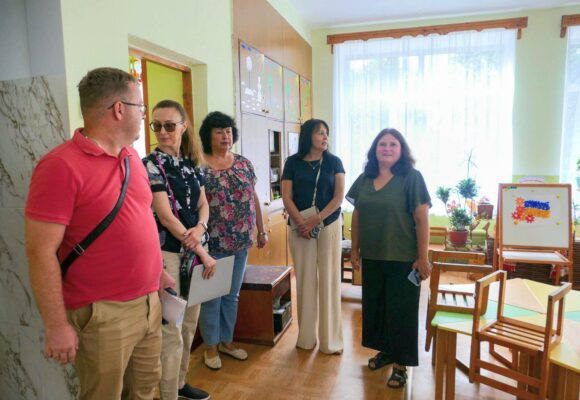 У Калуській громаді перевіряють готовність закладів освіти до нового навчального року