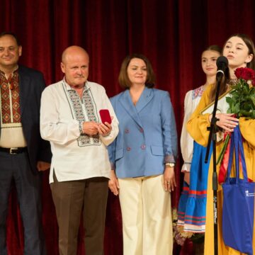 У Франківську відзначили лауреатів премії імені Івана Франка та вручили звання Почесних громадян міста У Франківську відзначили лауреатів премії імені Івана Франка та вручили звання Почесних громадян міста