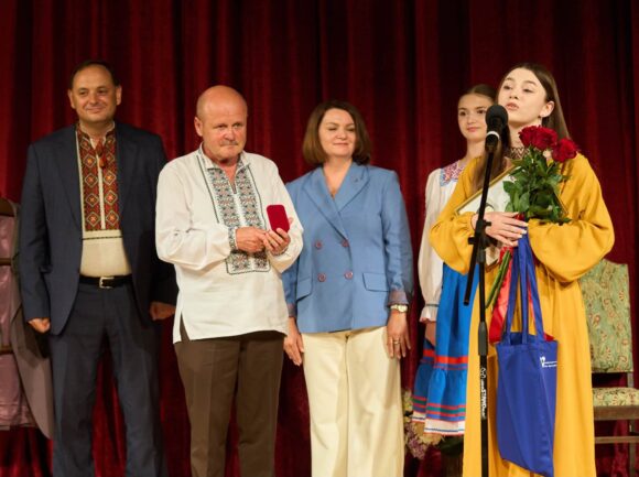 У Франківську відзначили лауреатів премії імені Івана Франка та вручили звання Почесних громадян міста У Франківську відзначили лауреатів премії імені Івана Франка та вручили звання Почесних громадян міста