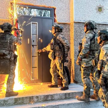 На Прикарпатті викрили наркомагазин у Telegram та затримали трьох дилерів (ФОТО) На Прикарпатті викрили наркомагазин у Telegram та затримали трьох дилерів (ФОТО)