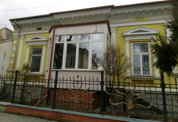 «Найстрункіші» будинки Івано-Франківська