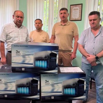 Три сучасні зарядні станції EcoFlow DELTA 3 Max поїхали на фронт від Верховинської громади Три сучасні зарядні станції EcoFlow DELTA 3 Max поїхали на фронт від Верховинської громади