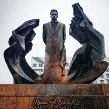 Сьогодні відзначаємо 170-ту річницю від дня народження Івана Яковича Франка – великого Каменяра, мислителя та письменника