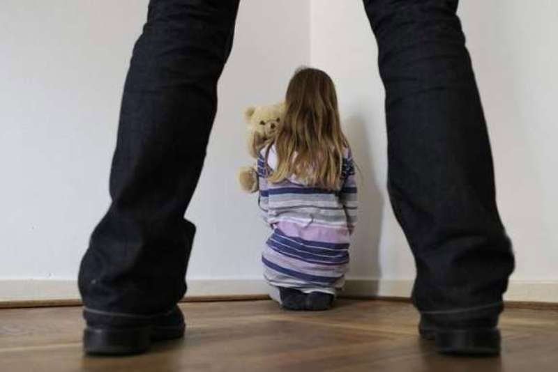 У Калуші судитимуть 51-річного чоловіка за розбещення неповнолітньої У Калуші судитимуть 51-річного чоловіка за розбещення неповнолітньої