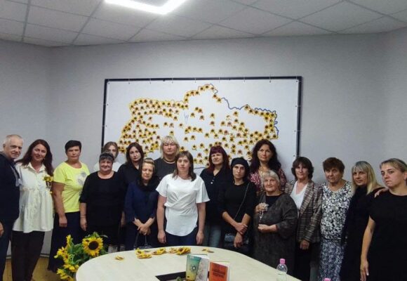 «Соняхи, що пам’ятають»: у Калуші родини загиблих Захисників створили карту пам’яті України