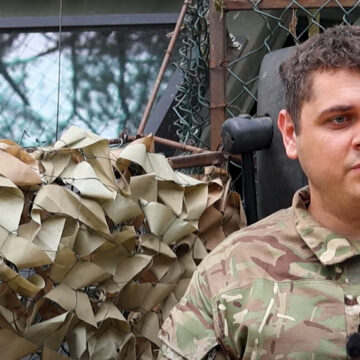 “Коли їдеш на евакуацію, майже завжди розумієш, що буде обстріл. Але хлопців треба забрати” – історія військового із позивним “Сова” “Коли їдеш на евакуацію, майже завжди розумієш, що буде обстріл. Але хлопців треба забрати” – історія військового із позивним “Сова”