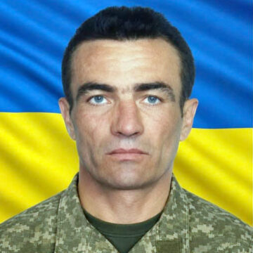 Помер військовослужбовець Єретинов Леонід Олексійович, житель селища Рожнятів. Відомий розпорядок прощання з Героєм Помер військовослужбовець Єретинов Леонід Олексійович, житель селища Рожнятів. Відомий розпорядок прощання з Героєм