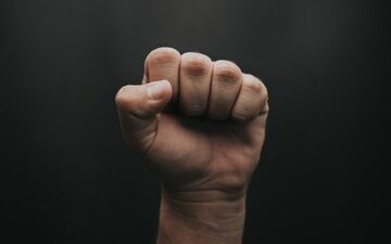 На Снятинщині виклик на домашнє насильство переріс у масову бійку з поліцією — родина втрьох напала на патрульних На Снятинщині виклик на домашнє насильство переріс у масову бійку з поліцією — родина втрьох напала на патрульних