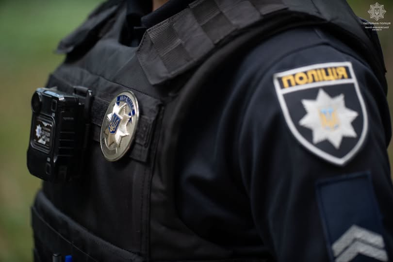 В Івано-Франківську 47-річна жінка викрала із закладу скриньку з грошима: її оперативно затримали патрульні В Івано-Франківську 47-річна жінка викрала із закладу скриньку з грошима: її оперативно затримали патрульні