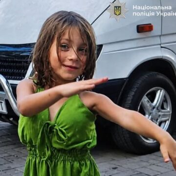 У Франківську розшукують чотирирічну дівчинку (ОНОВЛЕНО) У Франківську розшукують чотирирічну дівчинку (ОНОВЛЕНО)