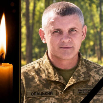 Завтра Дубовецька громада зустрічатиме траурний кортеж із тілом Захисника України. Відомий розпорядок Завтра Дубовецька громада зустрічатиме траурний кортеж із тілом Захисника України. Відомий розпорядок