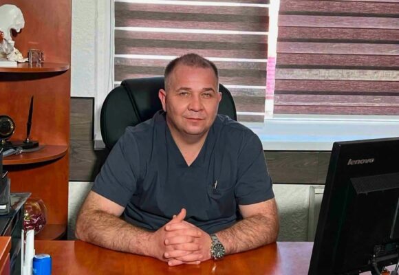 Прикарпатського ортопеда-травматолога Андрія Голинського відзначили високими нагородами