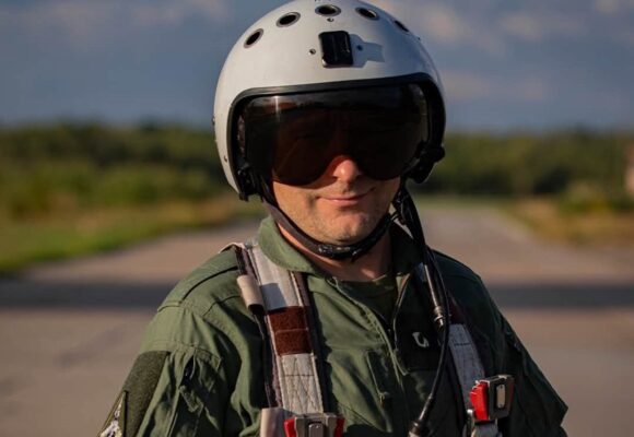Понад 400 бойових вильотів і десятки знищених цілей: історія прикарпатського пілота МіГ-29