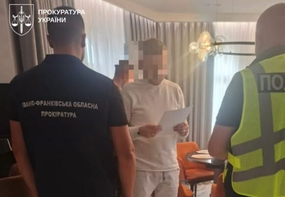 На Прикарпатті викрили аферу на понад 5,4 млн грн: франківець заробляв на чужих машинах та квартирах