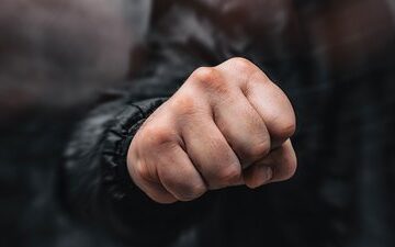 Порвав паспорт і вдарив кулаком: на Тлумаччині чоловіка судили за конфлікт із співмешканкою Порвав паспорт і вдарив кулаком: на Тлумаччині чоловіка судили за конфлікт із співмешканкою