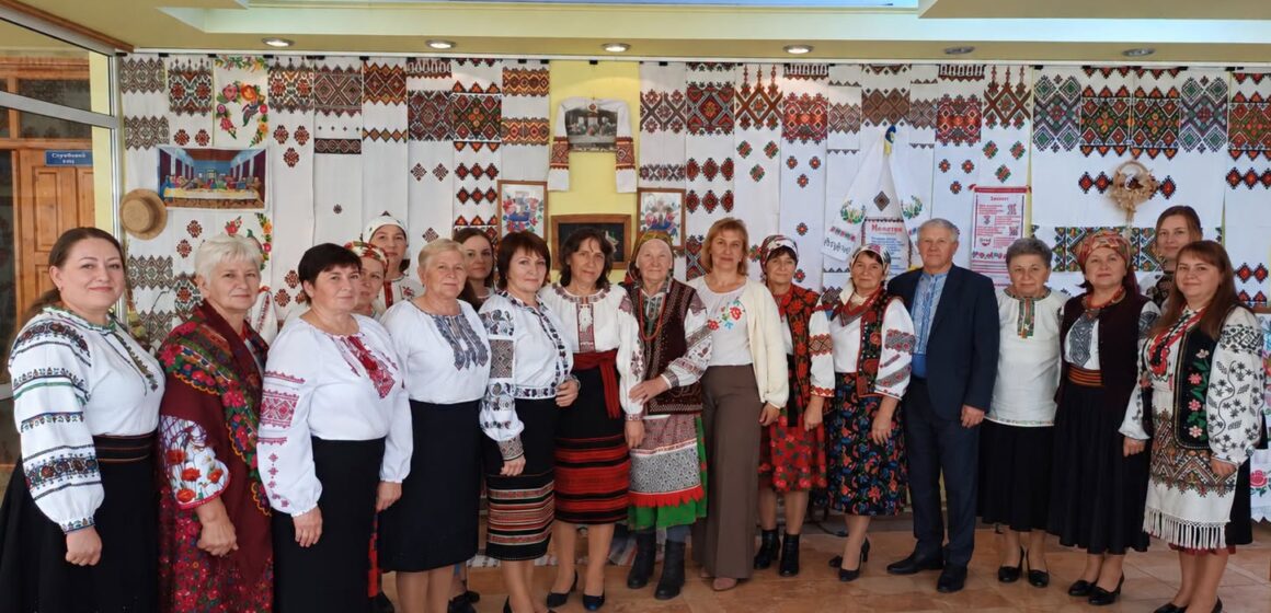 Від голубців до короваю: у Галичі презентували буклет автентичних рецептів (ФОТО)