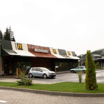 У Буковелі відкрили перший McDonald’s У Буковелі відкрили перший McDonald’s
