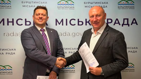 Ставка на енергетичну перевагу: Бурштин починає підготовку індустріального парку для виробництв, яким потрібна велика потужність Ставка на енергетичну перевагу: Бурштин починає підготовку індустріального парку для виробництв, яким потрібна велика потужність