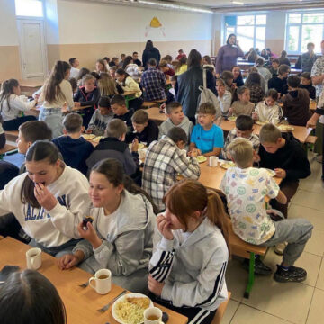 Сучасне шкільне харчування: як реформу впроваджують у Космацькій громаді Сучасне шкільне харчування: як реформу впроваджують у Космацькій громаді