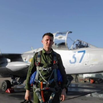 “Створював пекло для ворога”: історія Героя України, полеглого військового льотчика Олександра Кукурби “Створював пекло для ворога”: історія Героя України, полеглого військового льотчика Олександра Кукурби