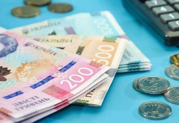 У Калуській громаді педагогам дошкілля, позашкілля та працівникам соцсфери виплачуватимуть щомісячні доплати