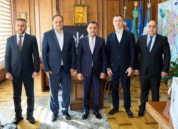 Говорили про майбутню співпрацю Івано-Франківська з Азербайджаном Говорили про майбутню співпрацю Івано-Франківська з Азербайджаном