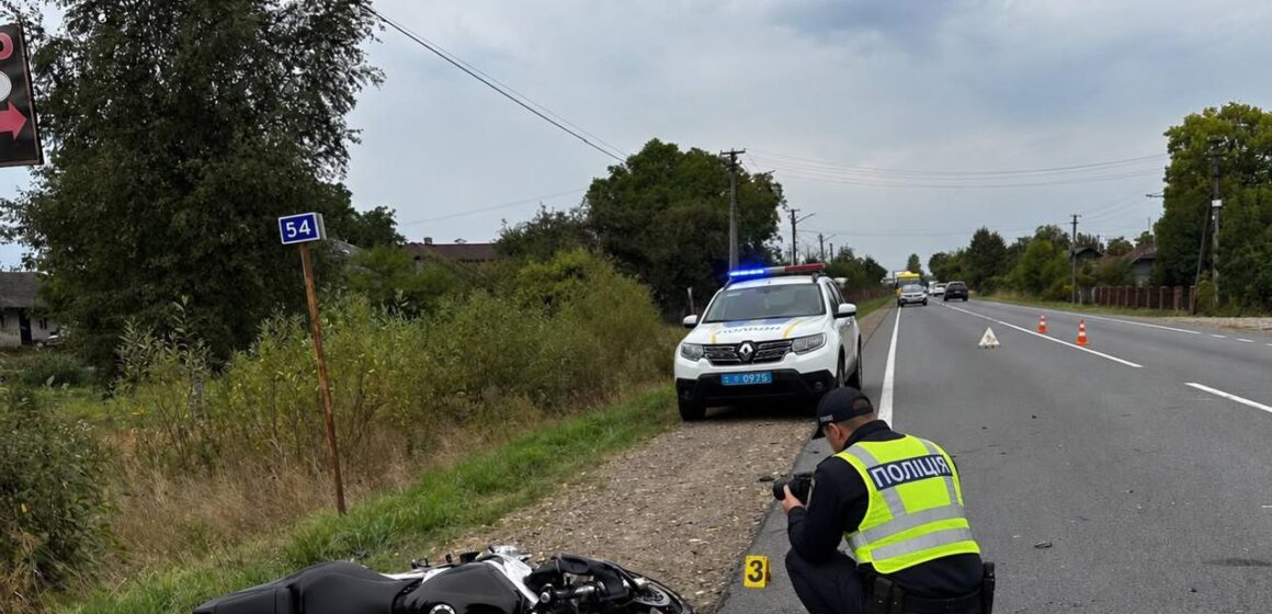 У Брошневі-Осаді сталася аварія за участю мотоцикла та позашляховика (ФОТО) У Брошневі-Осаді сталася аварія за участю мотоцикла та позашляховика (ФОТО)