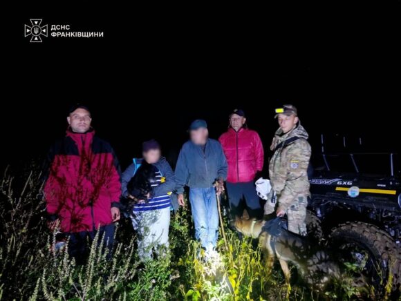 На Калущині рятувальники розшукали чоловіка, який заблукав у лісі На Калущині рятувальники розшукали чоловіка, який заблукав у лісі