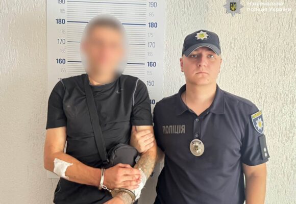 Вбивство в закинутій будівлі: поліцейські Івано-Франківська оперативно встановили та затримали підозрюваного