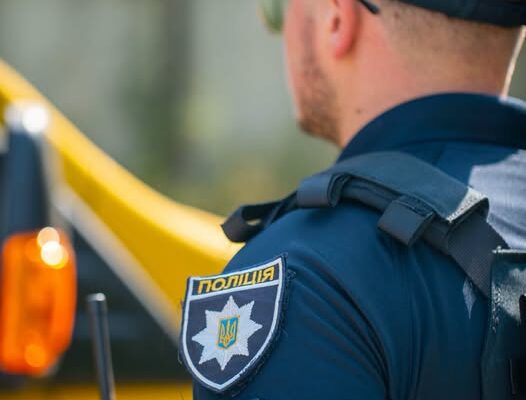 У Долині патрульні відсторонили від керування ймовірно нетверезого водія, який перевищив швидкість