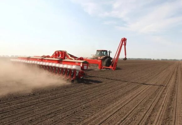 Аграрії Івано-Франківщини розпочали посів озимих культур під урожай 2027 року